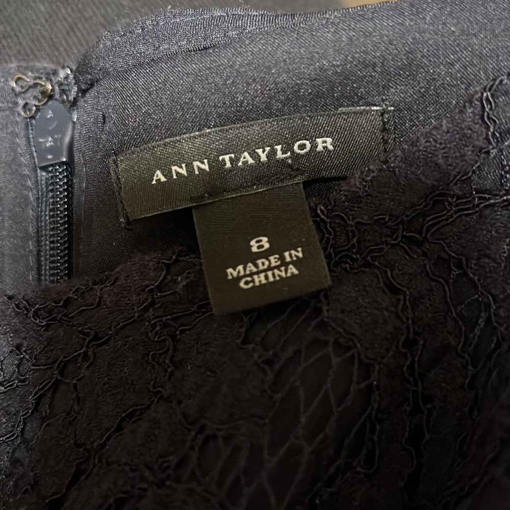 Ann Taylor Lace Short Sleeve dress size 8 EUC - Picture 3 of 8